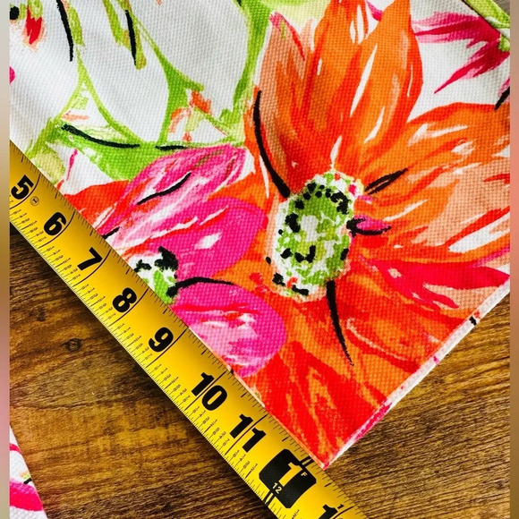 For the Republic Floral Shorts - Women’s Size 10 - Picture 12 of 13